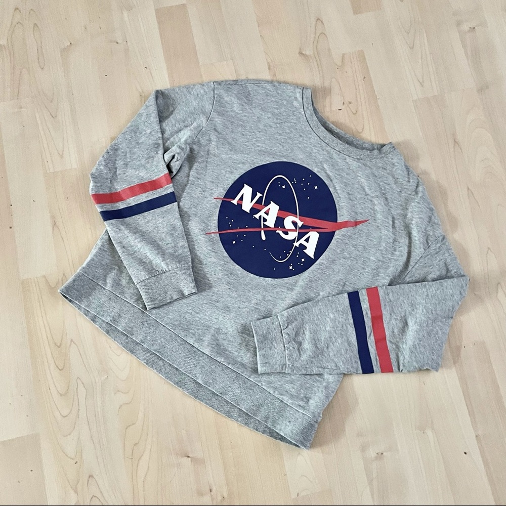 H&M NASA Logo Light Grey Pullover Crewneck